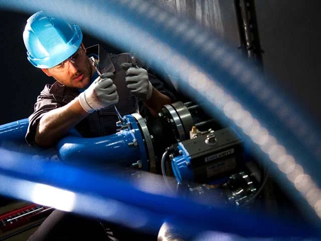 Martin Bianco Desde 1978 oferece serviços e manutenções em compressores de ar